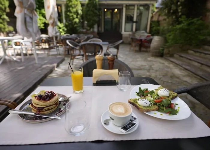 Barrique 13 - Breakfast At Restaurant & Minibar - Old Town